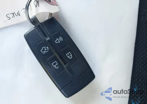 2010 Lincoln Mks from USA, damaged, VIN 1LNHL9ER9AG614023